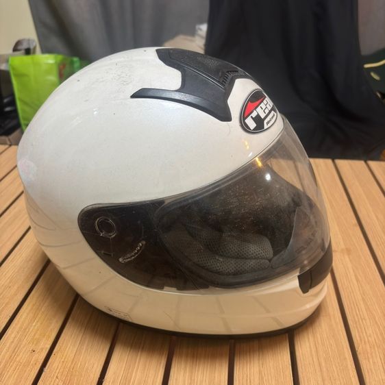 หมวกกันน็อค รูปที่ 3