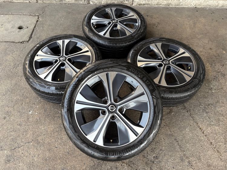 17" ล้อแม็กขอบ17 NISSAN KICKS ใส่ TEANA JUKE SYLPHY ได้เลยจ้า มีรอยตามการใช้งาน พร้อมยางCONTINENTAL205-55-17 ปี22 ปีแท้ 