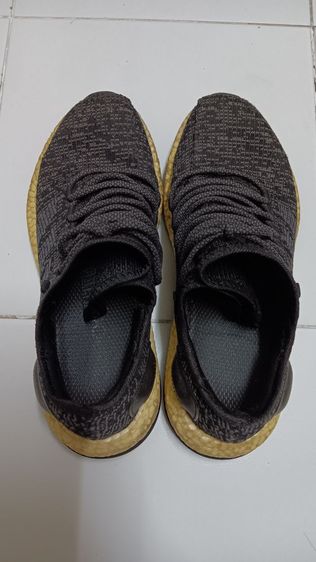 รองเท้า adidas boost