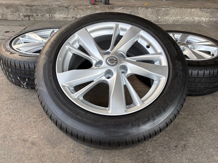 ล้อแม็กขอบ17 NISSAN TEANA (ล้อทำสีมาใหม่เพื่อความสวยงาม ไม่มีซ่อม) พร้อมยางBFGOODRICH215-55-17 ปี24 ปีแท้  รูปที่ 3