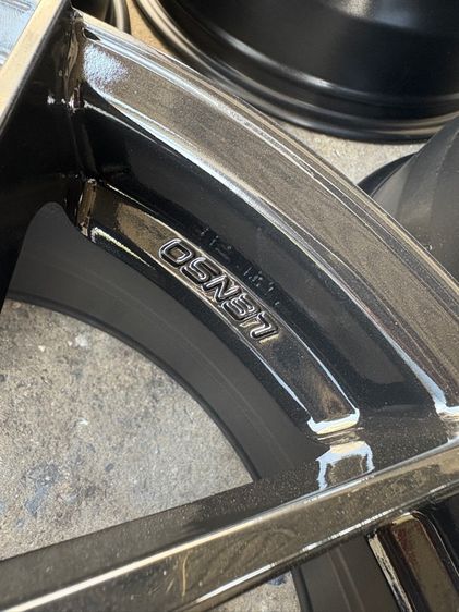 ล้อแม็กขอบ17 LENSO ก้านY 4รู100 กว้าง7.5 ออฟ35 สีดำเงา สภาพสวยมากๆ (ล้อทำสีมาใหม่เพื่อความสวยงาม ไม่มีซ่อม) รูปที่ 8