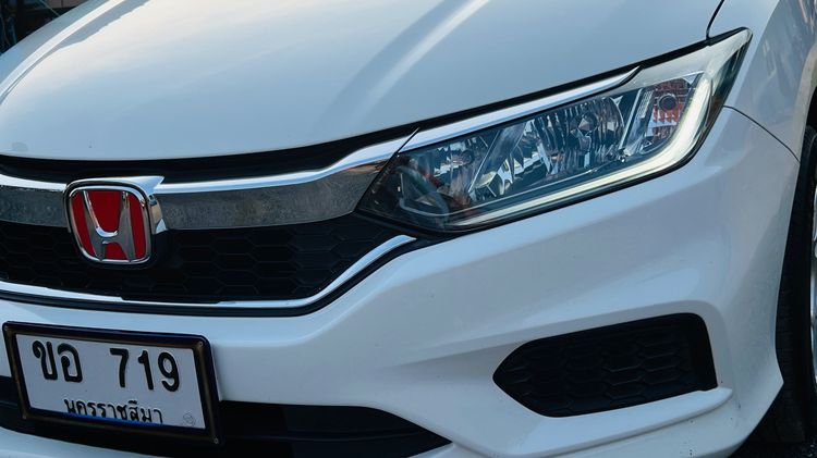 Honda City 2018 1.5 S i-VTEC Sedan เบนซิน ไม่ติดแก๊ส เกียร์อัตโนมัติ ขาว รูปที่ 4