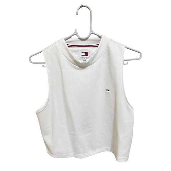 เสื้อแขนกุด 