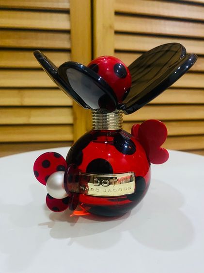 น้ำหอมแท้ 💯 Marc Jacobs Dot 50 ml ( No box) กลิ่น Iconic หวานละมุน Sexy แบบผู้ดี ขวดลายเต่าทอง สายสะสมห้ามพลาด รูปที่ 3