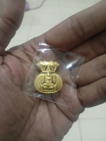หลวงพ่อรวย3องค์รวมส่ง450ครับ รูปที่ 2