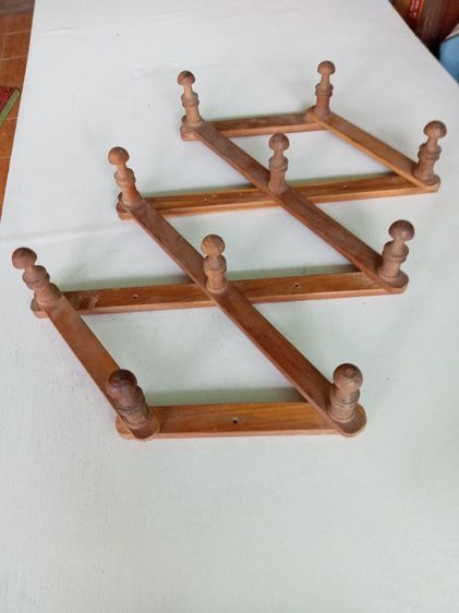 ไม้สักแขวน