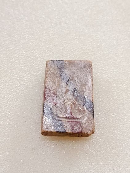 พระสมเด็จ สายรุ้งลายธงชาติ รูปที่ 2