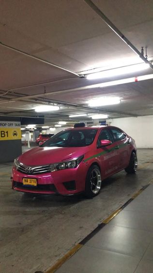 Toyota Altis 2014 1.6 CNG Utility-car เบนซิน LPG เกียร์อัตโนมัติ ชมพู รูปที่ 4