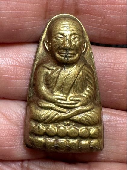 🙏ล.ป.ทวด หลังหนังสือ🙏พระปิดตาเนื้อผงคลุกรัก มีกริ่งไม่ทราบที่🙏เหรียญหล่อพระสมเด็จหลังยันต์ องค์ละ1000