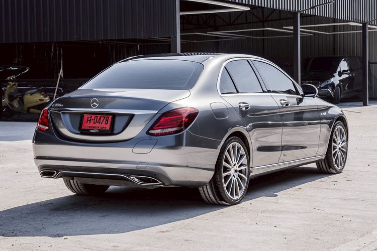 Mercedes-Benz C-Class 2017 C350 Sedan ปลั๊กอินไฮบริด (PHEV) ไม่ติดแก๊ส เกียร์อัตโนมัติ เทา รูปที่ 4