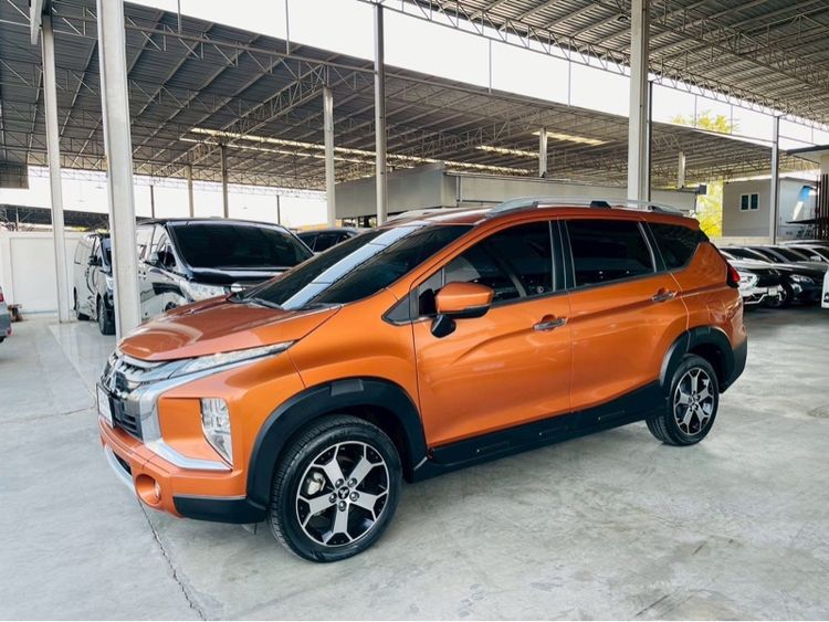 Mitsubishi Xpander Cross 2020 1.5 Utility-car เบนซิน ไม่ติดแก๊ส เกียร์อัตโนมัติ ส้ม รูปที่ 3