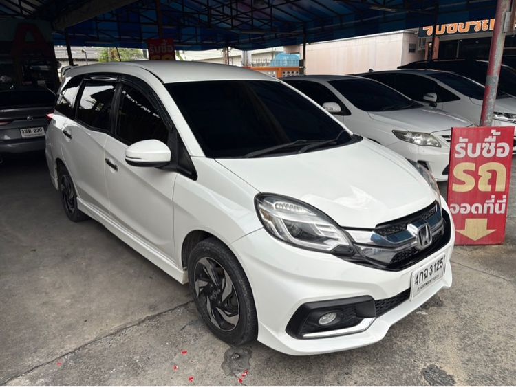 รถ Honda Mobilio 1.5 RS สี ขาว