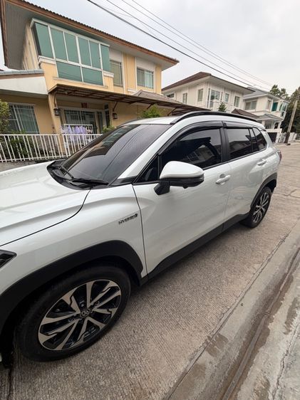 Toyota Corolla Cross 2021 1.8 Hybrid Premium Safety Sedan ไฮบริด ไม่ติดแก๊ส เกียร์อัตโนมัติ ขาว รูปที่ 4