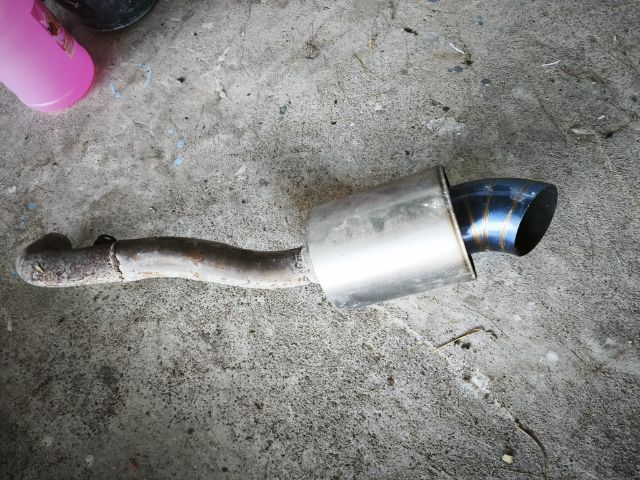 ท่อรถเก๋งแต่ง