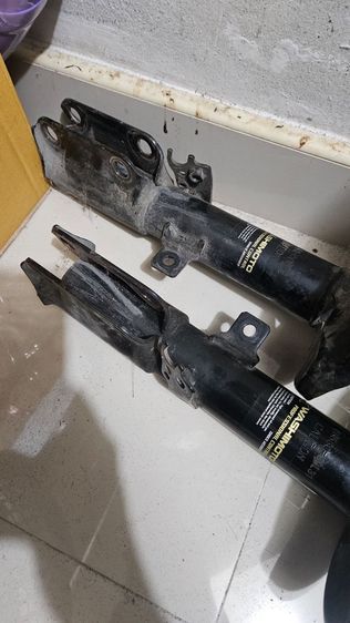 โช๊ค​อัพcamry2008 รูปที่ 4