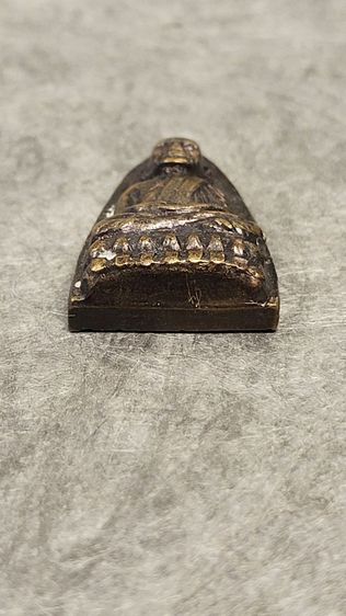 พระหลวงพ่อทวด ปี24 หลัง3จุด เนื้อทองเหลือง แท้ รูปที่ 5