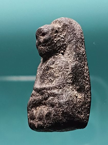 หลวงปู่ทวด พิมพ์พระรอด เนื้อว่าน ปี2497 รุ่นเเรก สภาพสวยเก่า เนื้อแห้งๆผิวหิ้งๆโดนแมลงสาปแทะนิดหน่อยครับ เนื่องจากวางไว้บนหิ้งมายาวนาน เก่า รูปที่ 5