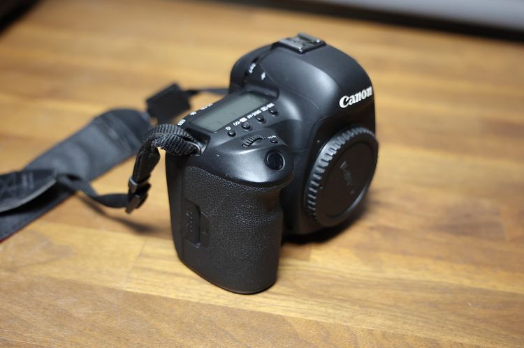 ขายกล้อง Canon 5D Mark VI (สภาพมือหนึ่งใหม่มาก) รูปที่ 5