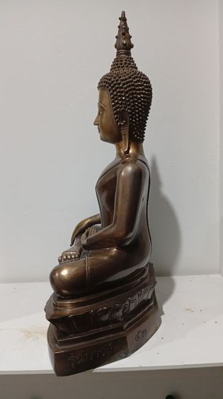 พระบูชาหลวงพ่อพระใส วัดโพธิ์ชัย จ.หนองคาย ปี 2552 รุ่นบารมีพ่อ หน้าตัก 16 นิ้ว ตอกเลข 302 เนื้อทองเหลือง รูปที่ 8