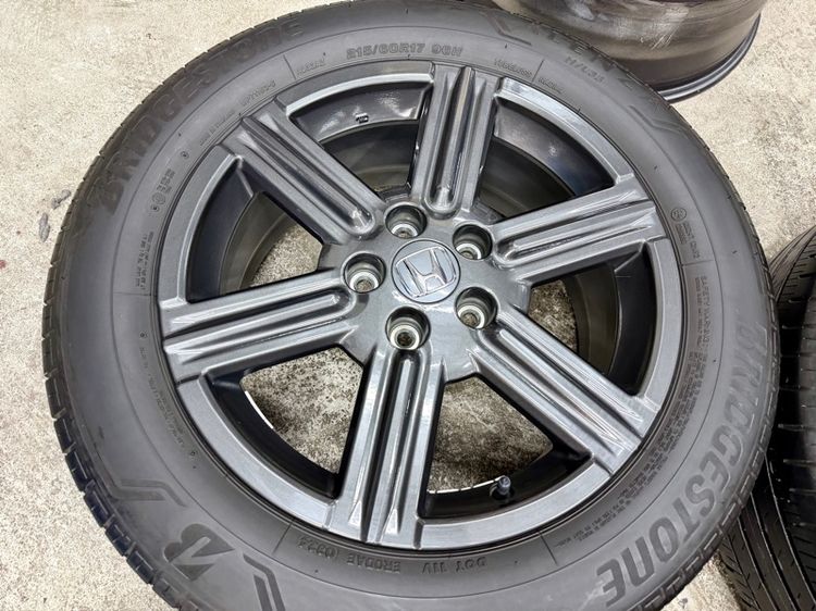 ล้อแม็ก HONDA HRV ขอบ 17” สภาพสวย ยาง BRIDGESTONE 215-60R17 ปี 24 ดอกยางสวยพร้อมใช้งาน รูปที่ 7