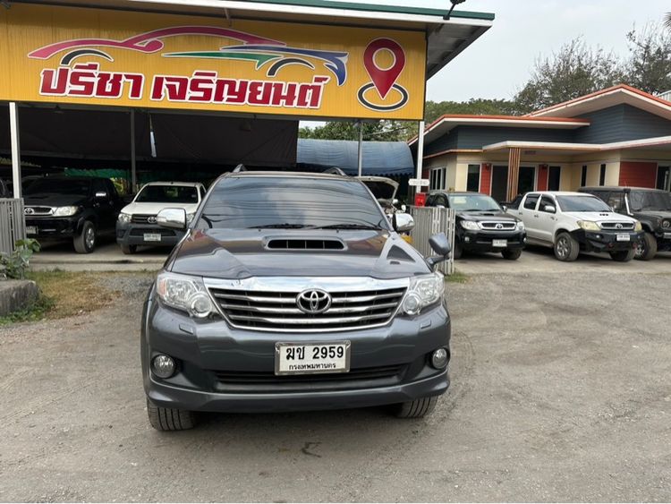 Toyota Fortuner 2012 3.0 V 4WD Champ Midnight Shine Utility-car ดีเซล ไม่ติดแก๊ส เกียร์อัตโนมัติ เทา รูปที่ 3