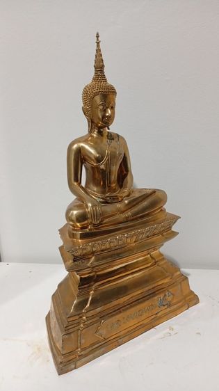 พระบูชาหลวงพ่อพระใส วัดโพธิ์ชัย จังหวัดหนองคาย รุ่น เพิ่มบารมี ปี 2564 หน้าตัก 9 นิ้ว ฐาน 14 นิ้ว สูง 22 นิ้ว หมายเลข 4959 เนื้อทองเหลือง รูปที่ 4