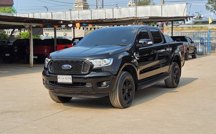 รถ Ford Ranger 2.2 Hi-Rider XLT สี ดำ
