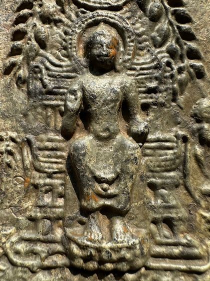 พระร่วงนั่ง กรุนาดูน รูปที่ 2