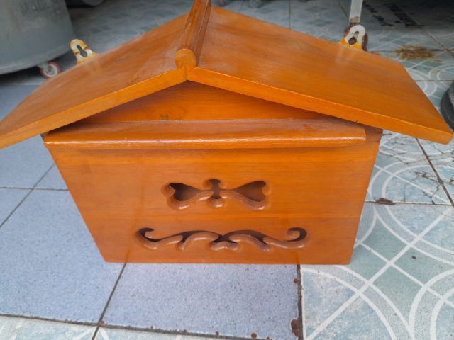 ตุ้ใส่จดหมายหน้าบ้านเป็นไม้สักครับ