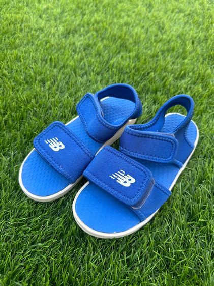 ไม่ระบุ ฟ้า S 👟 New Balance รองเท้าแตะเด็ก ของแท้ มือสองสภาพดี