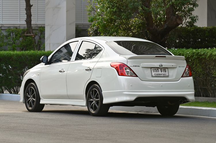 Nissan Almera 2017 1.2 E Sportech Sedan เบนซิน เกียร์อัตโนมัติ ขาว รูปที่ 3