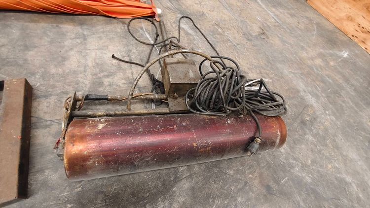 ลูกกลิ้ง ทำพื้นสนามเด็กเล่น