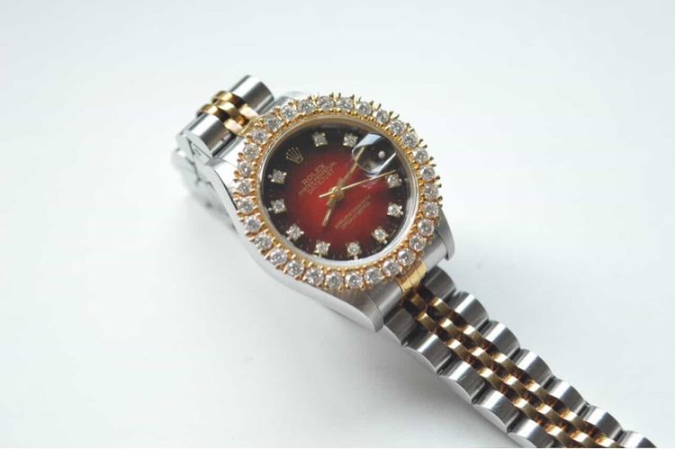 Rolex Datejust หน้าแดงหายาก ขอบเพชรแท้ รูปที่ 16