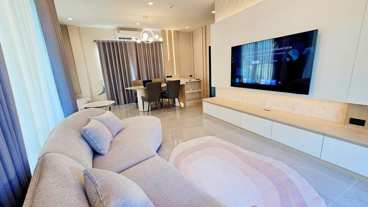 SC ASSET ตกแต่งครบ 2025 ให้เช่า บ้านเดี่ยว บางกอก บูเลอวาร์ด บางนา กม.5 บ้านผู้บริหาร 4ห้องนอน ทำเลถนนเมน ใกล้คลับเฮ้าส์ รูปที่ 3