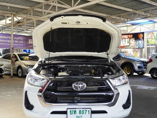 Toyota Hilux Revo 2022 2.4 Z Edition Entry ดีเซล เกียร์ธรรมดา ขาว รูปที่ 3