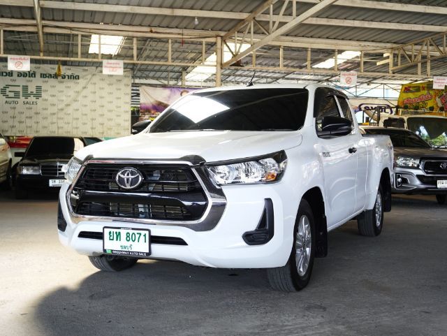 Toyota Hilux Revo 2022 2.4 Z Edition Entry ดีเซล เกียร์ธรรมดา ขาว