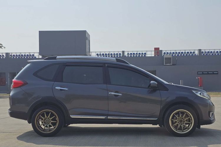 Honda BR-V 2019 1.5 SV Utility-car เบนซิน ไม่ติดแก๊ส เกียร์อัตโนมัติ เทา รูปที่ 4