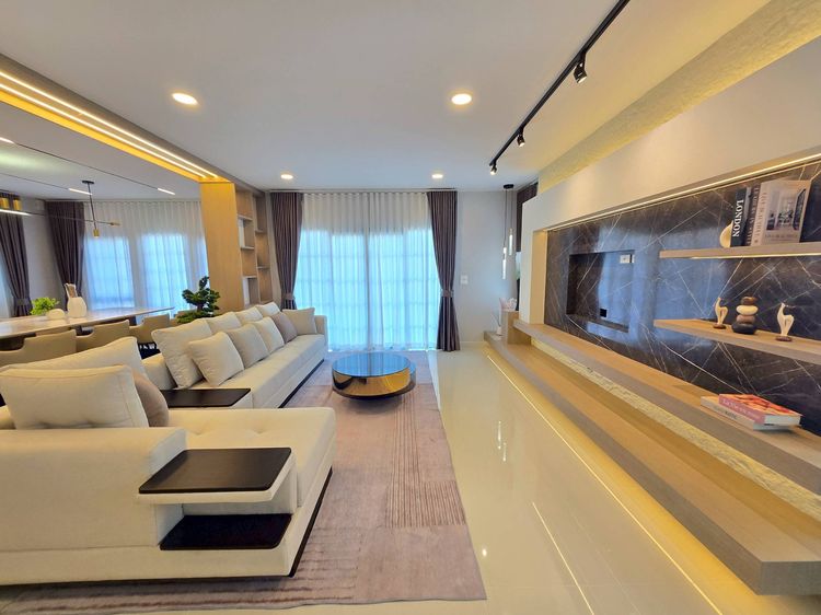 AP (Thailand) ตกแต่งครบ 2025 ให้เช่า บ้านเดี่ยว เซนโทร บางนา บ้านผู้บริหาร 4ห้องนอน มีห้องแม่บ้าน ทำเลคุณภาพ ใกล้ Mega Bangna รูปที่ 2