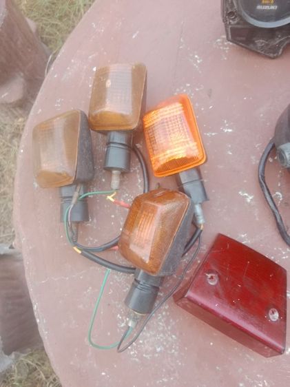 ไฟเลี้ยวข้างซ้ายข้างขวา RGV ครอบไฟท้ายหลัง RGV รูปที่ 5