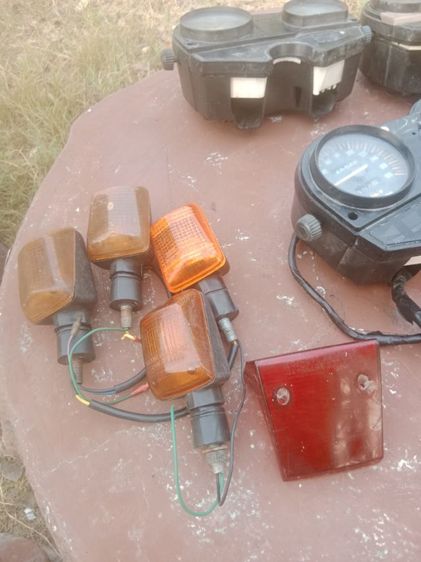 ไฟเลี้ยวข้างซ้ายข้างขวา RGV ครอบไฟท้ายหลัง RGV รูปที่ 3