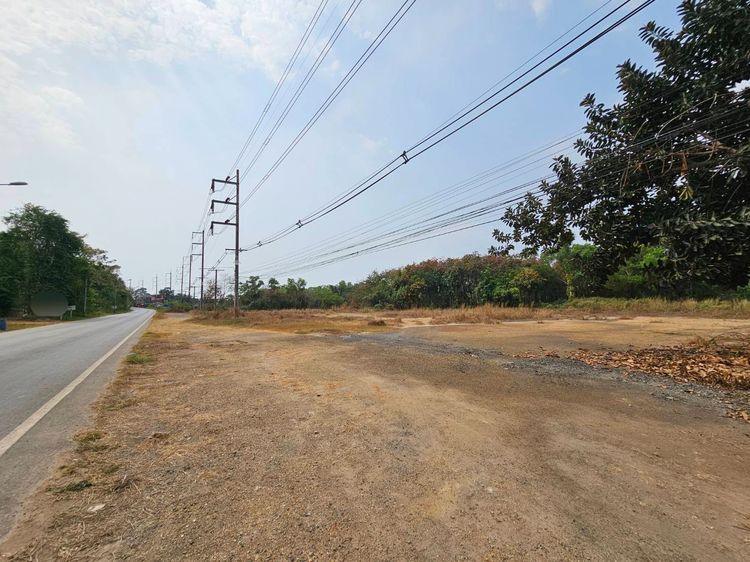 ขายที่ดินสวย 28 ไร่ ใกล้ถนนสุขุมวิท แกลง จ.ระยอง ที่ดินแปลงใหญ่ ทำเลดีมาก ติดถนนหลัก เหมาะสำหรับการลงทุนและพัฒนาโครงการในอนาคต  