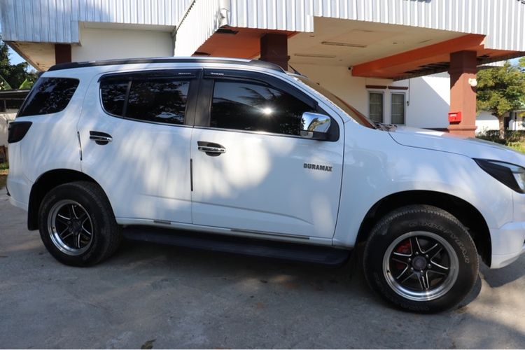 Chevrolet Trailblazer 2016 2.8 LTZ Utility-car ดีเซล ไม่ติดแก๊ส เกียร์อัตโนมัติ ขาว รูปที่ 3