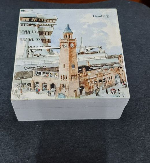 กล่องไม้ใส่ของจุ๊กจิ๊ก ลายน่ารัก ขนาด กว้าง 16.5 ซม × ยาว 16.5 ซม × สูง 8.5 ซม