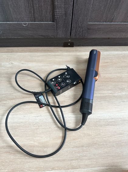 Dyson Airstrait dryer and straightener  รูปที่ 5