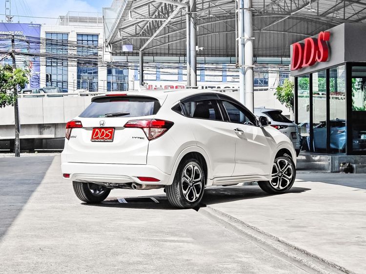 Honda HR-V 2017 1.8 E Limited Utility-car เบนซิน เกียร์อัตโนมัติ ขาว รูปที่ 2