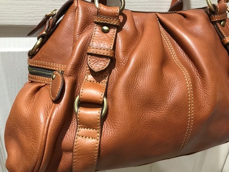 กระเป๋าถือ หนังแท้ คล้องไหล่ได้ Miah สภาพดีมากๆ รูปที่ 5