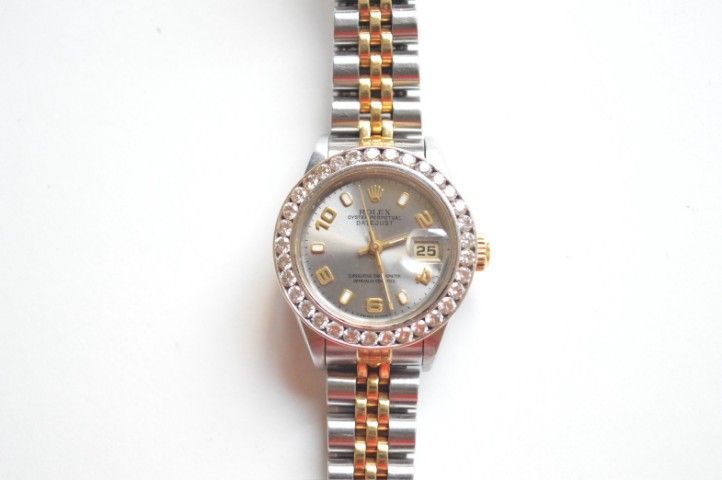 Rolex Datejust  ขอบเพชรแท้ หน้าเทาใส 