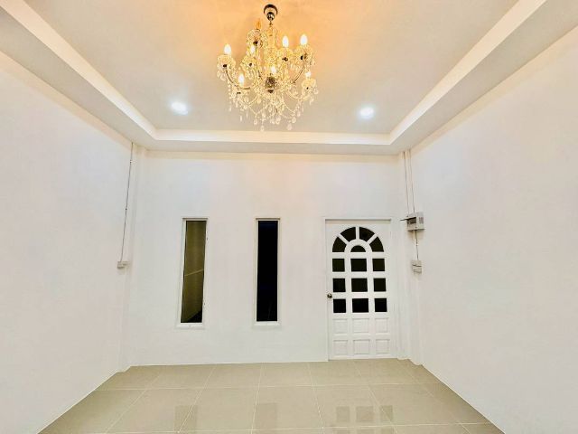 ขายทาวน์เฮ้าส์รีโนเวทใหม่ทั้งหลัง