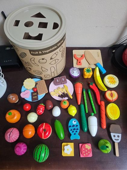 ของเล่นเสริมทักษะและการเรียนรู้ ของเล่นไม้บทบาทสมมุติ Mother Garden ของเล่นเสริมพัฒนาการเด็ก ส่งต่อ มือสอง สภาพดี ไม่มีตําหนิ ราคาในรายละเอียดค่ะ