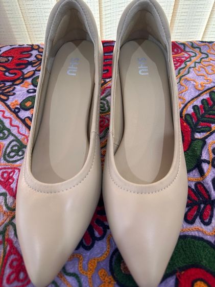 SHU รองเท้าคัทชูหนังแท้นิ่ม สีครีม รูปที่ 5